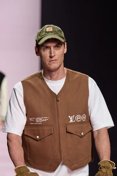 Look 65